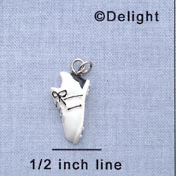 7172 - Sneaker White - Resin Charm (12 per package)